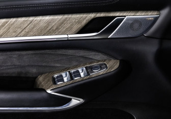 Подержанный автомобиль Tank 500 2023 года (24 фото)