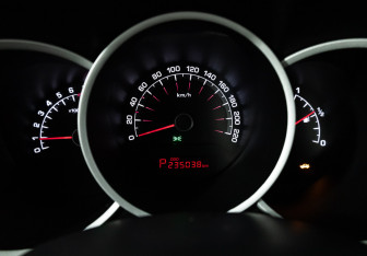 Подержанный автомобиль Kia Venga 2012 года (12 фото)