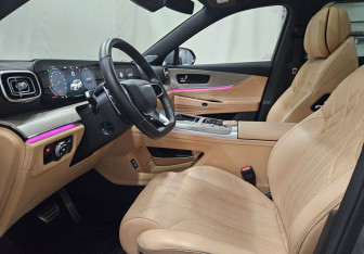 Подержанный автомобиль Jaecoo J8 2024 года (9 фото)