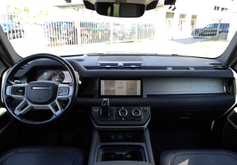 Подержанный автомобиль Land Rover Defender Suv 2021 года (11 фото)