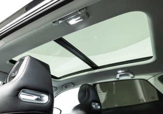 Подержанный автомобиль Changan UNI-K 2023 года (15 фото)