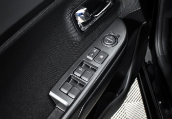 Подержанный автомобиль Kia Rio Sedan 2012 года (10 фото)