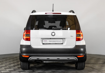 Подержанный автомобиль Skoda Yeti 2011 года (6 фото)