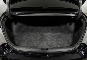Подержанный автомобиль Honda Accord Sedan 2013 года (17 фото)