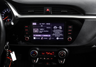 Подержанный автомобиль Kia Rio Sedan 2020 года (16 фото)