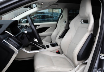 Подержанный автомобиль Jaguar I-Pace 2021 года (28 фото)