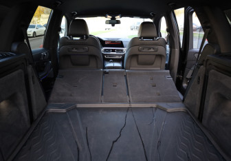 Подержанный автомобиль BMW X5 2019 года (16 фото)