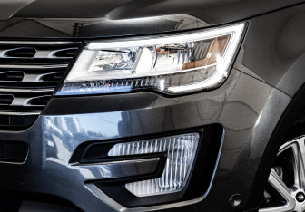 Подержанный автомобиль Ford Explorer 2017 года (2 фото)