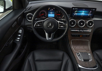 Подержанный автомобиль Mercedes-Benz GLC Coupe 2020 года (12 фото)