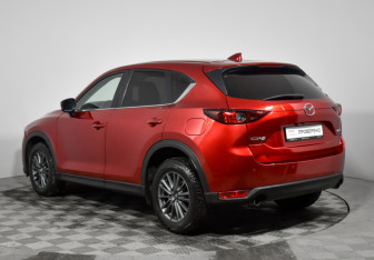 Подержанный автомобиль Mazda CX-5 2017 года (7 фото)