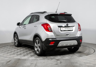 Подержанный автомобиль Opel Mokka 2012 года (7 фото)
