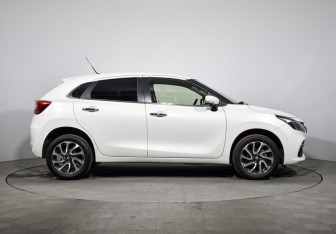 Подержанный автомобиль Suzuki Baleno Hatchback 2022 года (4 фото)