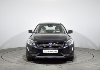Подержанный автомобиль Volvo XC60 2014 года (2 фото)