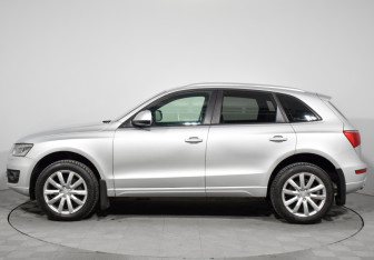 Подержанный автомобиль Audi Q5 2012 года (8 фото)