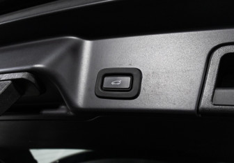 Подержанный автомобиль Land Rover Range Rover Evoque 2020 года (16 фото)