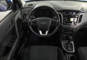 Подержанный автомобиль Hyundai Creta 2018 года (10 фото)