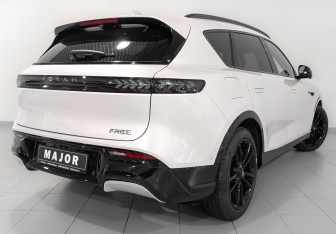 Новый Voyah Free 2026 (2 фото)