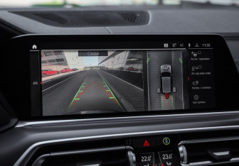 Подержанный автомобиль BMW X5 2019 года (18 фото)