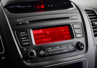 Подержанный автомобиль Kia Sorento 2013 года (14 фото)