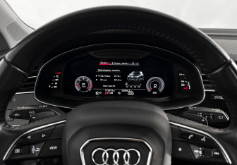 Подержанный автомобиль Audi Q7 2020 года (17 фото)