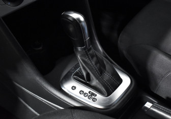 Подержанный автомобиль Volkswagen Polo Sedan 2013 года (11 фото)