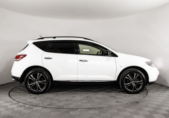 Подержанный автомобиль Nissan Murano Suv 2015 года (5 фото)