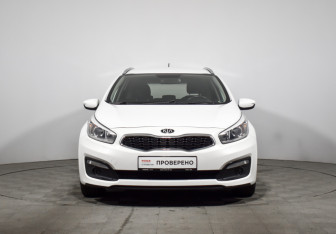 Подержанный автомобиль Kia Ceed Wagon 2016 года (2 фото)