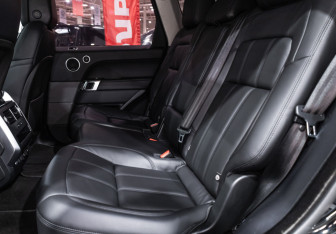 Подержанный автомобиль Land Rover Range Rover Sport 2019 года (12 фото)