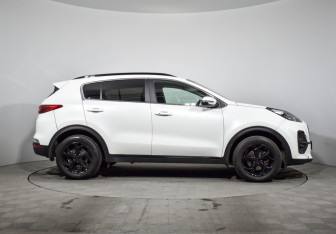 Подержанный автомобиль Kia Sportage 2021 года (4 фото)
