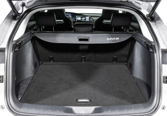 Подержанный автомобиль Changan UNI-K 2023 года (24 фото)