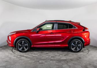 Подержанный автомобиль Mitsubishi Eclipse Cross 2021 года (8 фото)