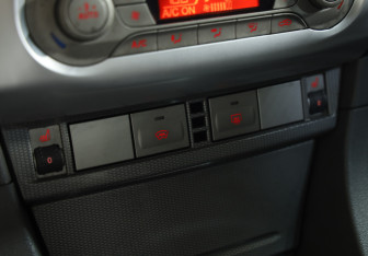 Подержанный автомобиль Ford Focus Sedan 2010 года (16 фото)