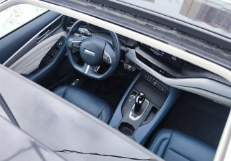 Подержанный автомобиль Haval F7x 2022 года (26 фото)