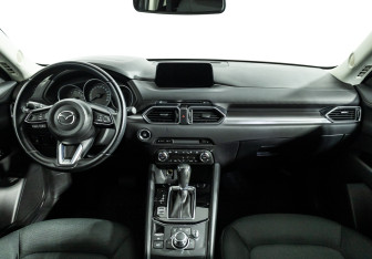 Подержанный автомобиль Mazda CX-5 2017 года (13 фото)