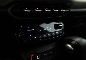 Подержанный автомобиль Chevrolet Captiva 2021 года (17 фото)