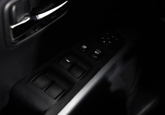 Подержанный автомобиль Mitsubishi Outlander 2010 года (17 фото)