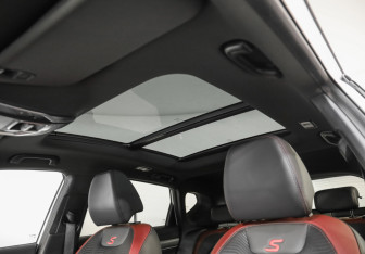 Подержанный автомобиль Geely Coolray 2020 года (25 фото)