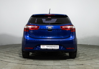 Подержанный автомобиль Kia Rio Hatchback 2013 года (6 фото)
