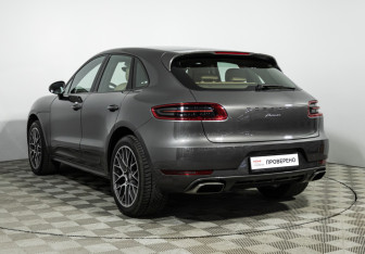 Подержанный автомобиль Porsche Macan 2017 года (7 фото)