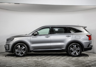 Подержанный автомобиль Kia Sorento 2020 года (8 фото)