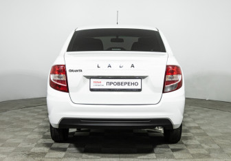 Подержанный автомобиль LADA (ВАЗ) Granta Sedan 2021 года (6 фото)