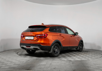 Подержанный автомобиль LADA (ВАЗ) Vesta Wagon 2018 года (5 фото)