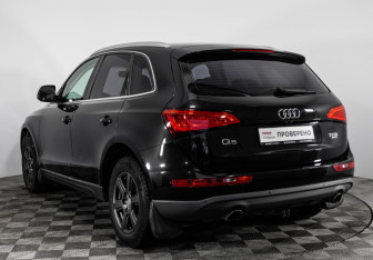 Подержанный автомобиль Audi Q5 2012 года (7 фото)