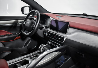 Подержанный автомобиль Geely Coolray 2020 года (13 фото)