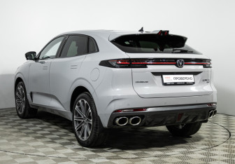 Подержанный автомобиль Changan UNI-K 2023 года (7 фото)