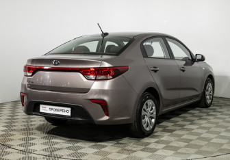 Подержанный автомобиль Kia Rio Sedan 2019 года (5 фото)