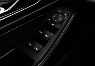 Подержанный автомобиль Chevrolet Traverse 2018 года (19 фото)