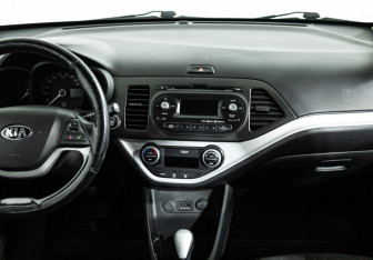 Подержанный автомобиль Kia Picanto 2014 года (14 фото)