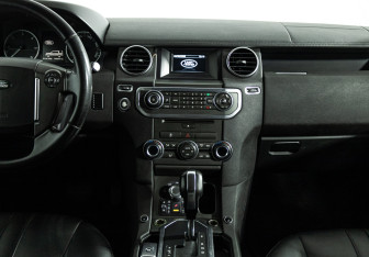 Подержанный автомобиль Land Rover Discovery 2012 года (14 фото)