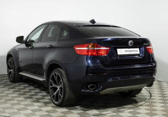 Подержанный автомобиль BMW X6 2009 года (7 фото)